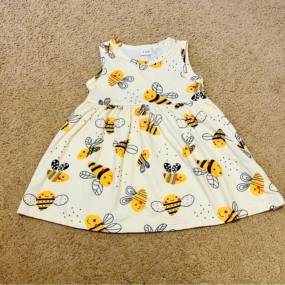 Girl’s Yellow Sleeveless Bumblebee Dress 9/12M‎